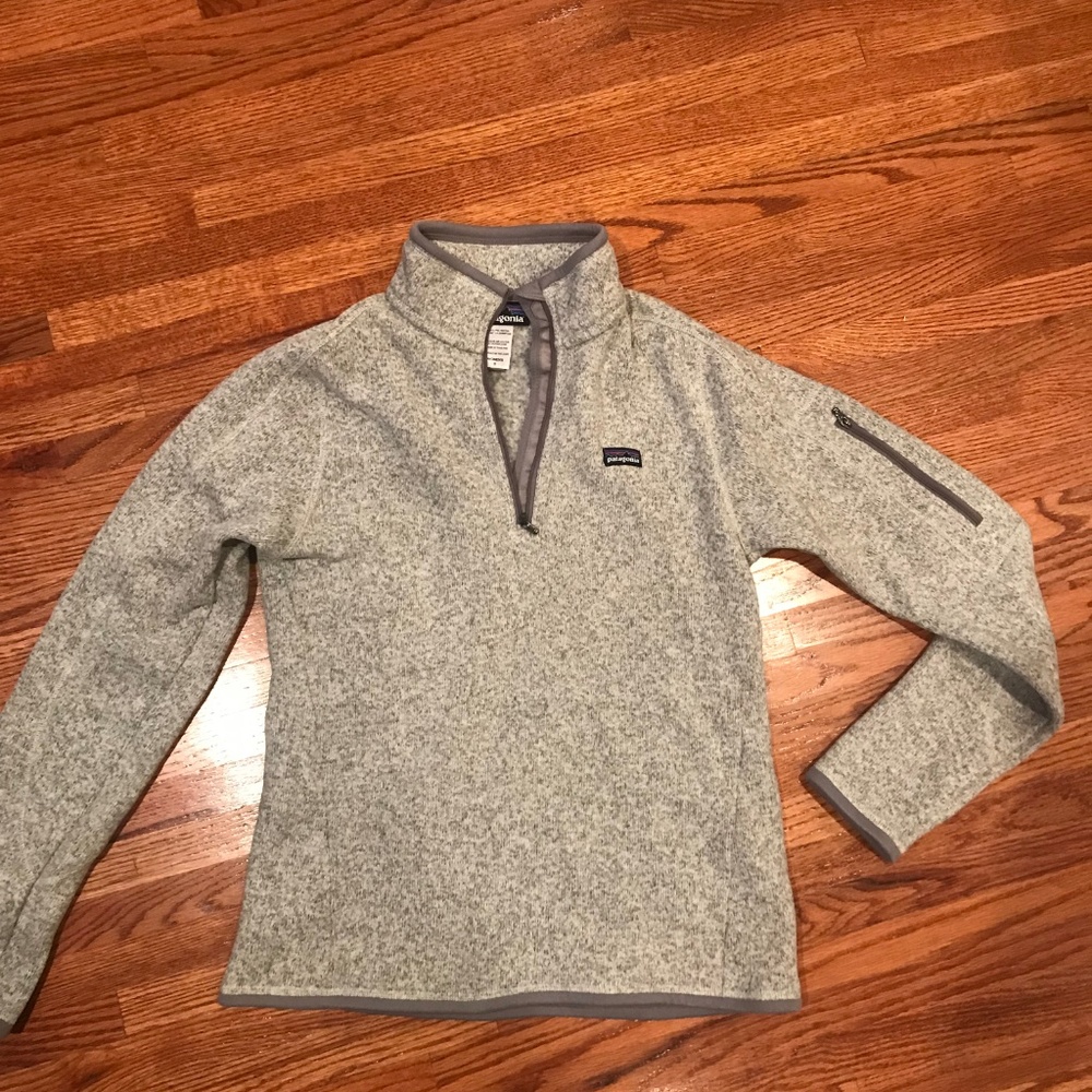 Women's Grey Patagonia Pullover - Small